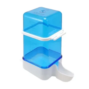 آبخوری مخزن‌دار ۶۰۰ میلی‌لیتری پرندگان آرش پلیمر با مخزن آبی‌رنگ